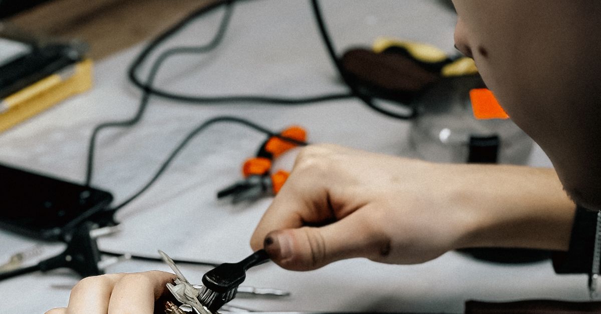 Signs That Indicate You Need Fault Finding Services